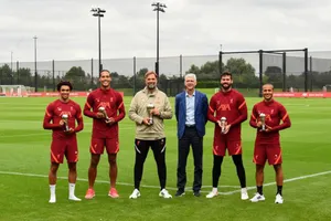 FIFA trao giải thưởng cho HLV Klopp và 4 cầu thủ Liverpool