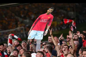 ‘Ronaldo sẽ rút khỏi mọi thỏa thuận với MU'