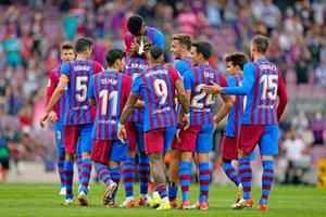 Dubai giúp Barcelona xóa khoản nợ khổng lồ 1,2 tỉ bảng