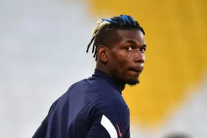 Pogba lên tiếng chốt tương lai ở MU