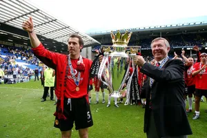 Huyền thoại tuyển Pháp hối hận vì từ chối Sir Alex Ferguson