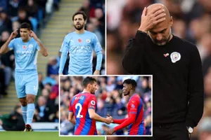 Man City thua sốc vì siêu sao tấu hài, Chelsea gia tăng cách biệt