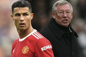Sir Alex Ferguson gặp riêng Ronaldo và Solskjaer
