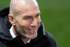 Vì MU, Zidane từ chối CLB giàu nhất thế giới