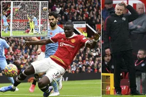 Fan MU nổi giận vì bài đăng thiếu suy nghĩ của Bailly