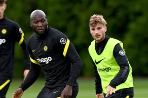 7 siêu sao Chelsea và Liverpool mắc COVID-19 là ai?