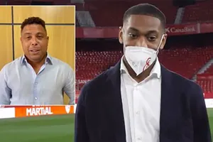 Ronaldo gửi thông điệp, Martial gần như rơi nước mắt