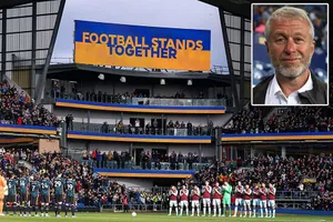 HLV Tuchel chỉ trích fan Chelsea vì hô vang tên Abramovich