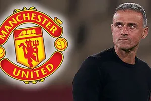 Enrique lên tiếng về việc làm HLV trưởng MU