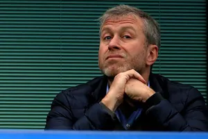 Abramovich lên tiếng về việc đòi 1,5 tỉ bảng bán Chelsea