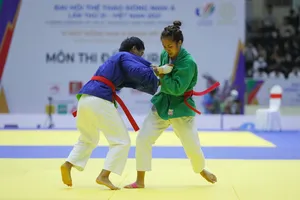 Tô Thị Trang giành HCV đầu tiên cho VN ở SEA Games 31