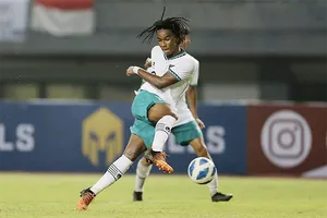 Ronaldo phẫu thuật mũi