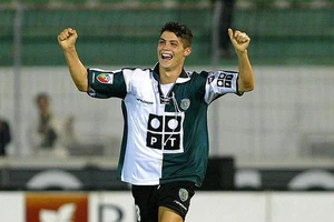 Rời Man. Utd, Ronaldo ‘go home’