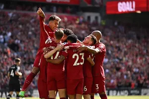Liverpool làm nên lịch sử, Klopp không muốn hạ nhục đối thủ