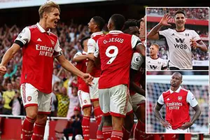 Arsenal bị tố ăn may