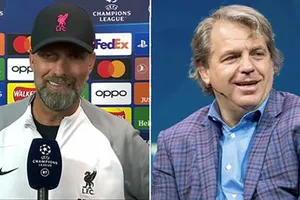Klopp chế giễu ý tưởng điên rồ của ông chủ Chelsea 