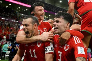Bale giúp xứ Wales tạo nên khoảnh khắc lịch sử ở World Cup