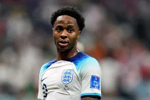 Lí do Sterling bỏ World Cup bay về nước