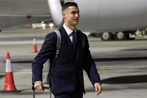 Ronaldo kiểm tra y tế, có quyền lực khủng ở Al-Nassr