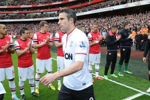 Van Persie trung thành với MU hay Arsenal?