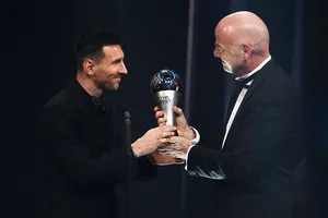 Messi lên tiếng sau khi giành The Best, san bằng kỷ lục của Ronaldo