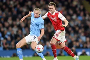 Fulham - Man City: Lấy ngôi đầu bảng