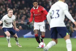 MU - Aston Villa: “Quỷ đỏ” trở lại Top 3