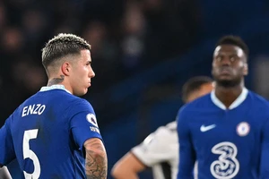 Tiền lương khổng lồ ở Premier League: Chelsea Top 1, MU Top 2