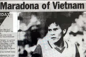 Bài báo cách đây 33 năm tại Hong Kong được nhà sưu tầm Võ Bình lưu giữ.