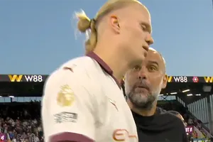 Pep Guardiola và Haaland giải thích về màn đấu khẩu trên sân