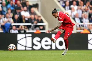 Liverpool ngược dòng đầy cảm xúc