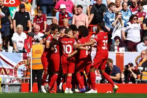 Liverpool thắng dễ Aston Villa