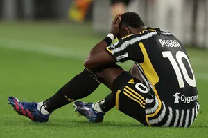 Pogba lại dính chấn thương mới