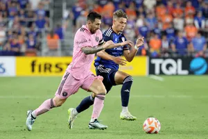 Messi trở lại, Inter Miami vẫn bị đánh bại, hết hi vọng dự play-off