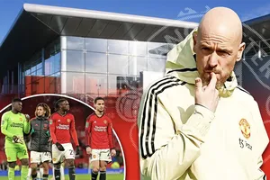Ten Hag đàm phán với các cầu thủ MU, McTominay nói lời cực sốc