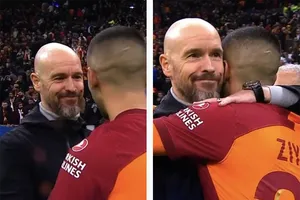 Fan MU phẫn nộ với hành động của Ten Hag