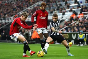 Thi đấu bạc nhược, MU trắng tay trước Newcastle