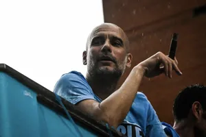 Pep Guardiola chỉ trích huyền thoại MU và Liverpool nặng nề