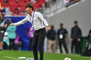HLV Shin Tae-yong tuyên bố Indonesia là đội yếu nhất Asian Cup