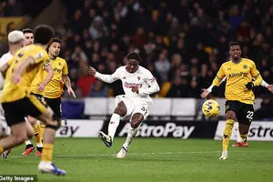 Chấm điểm trận MU – Wolves: Bruno Fernandes 8 điểm, người hùng Mainoo 7 điểm