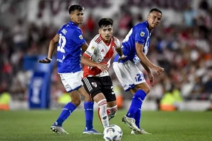 MU xác định ký hợp đồng với 4 tài năng sau khi bỏ lỡ Alvarez