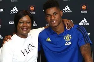 Rashford thừa nhận gia đình có thể khuyên anh rời MU vì khó khăn tài chính