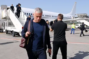 Mourinho đến Saudi Arabia, tuyên bố sẵn sàng dẫn dắt CLB tiếp theo ngay ngày mai