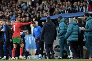 Ronaldo nổi cơn thịnh nộ