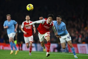 Man City - Arsenal: Đại chiến vì ngôi vương