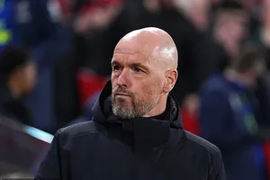 Ten Hag lên tiếng cầu xin Sir Jim Ratcliffe