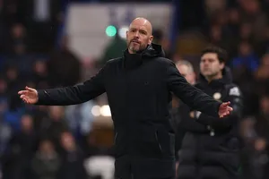 MU khủng hoảng toàn diện, tan nát hàng thủ