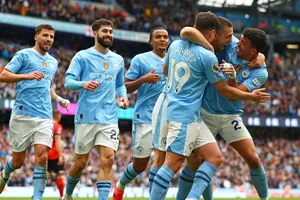 Siêu máy tính dự đoán Man City làm nên lịch sử chưa từng có