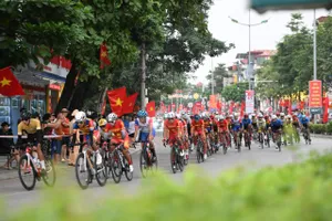 Văn Bình thắng chặng cuối 'Về Điện Biên Phủ', Xuân Lộc giành cú ăn bốn