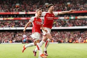 MU - Arsenal: “Pháo thủ” gặp khó